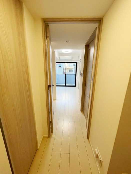 廊下 アヴニール三軒茶屋