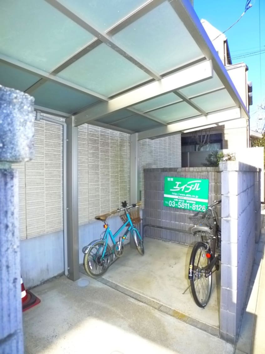駐輪場 プレイヤード