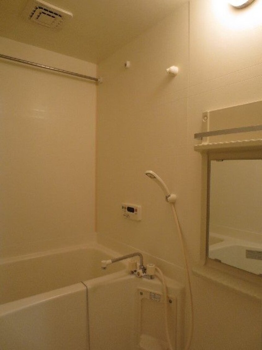 バス／シャワールーム等 ヴィラアンソレイユ