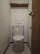 トイレ ヴィラアンソレイユ