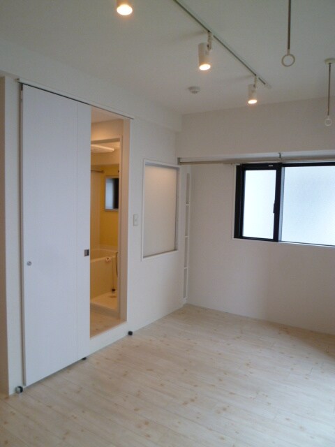 居室 レジディア市谷薬王寺