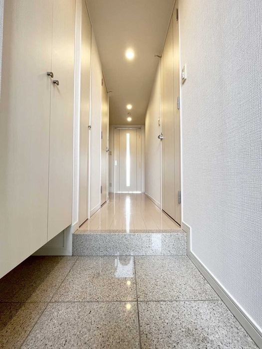 玄関 ルクレ東上野レジデンス