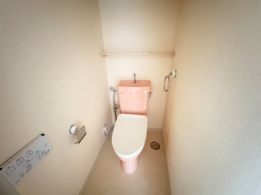 トイレ パルナシアン戸塚（６０１）