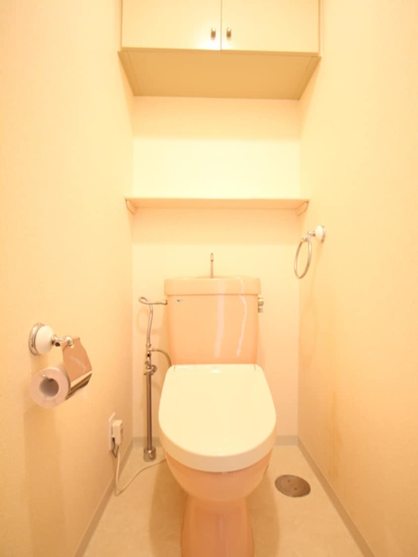 トイレ パルナシアン戸塚（６０１）