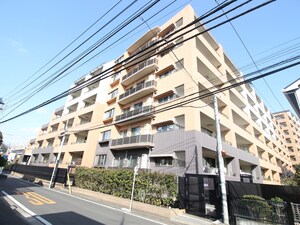 ﾈｸｻｽｼﾃｨｺﾝﾌｫｰﾄﾃﾗｽ(107)