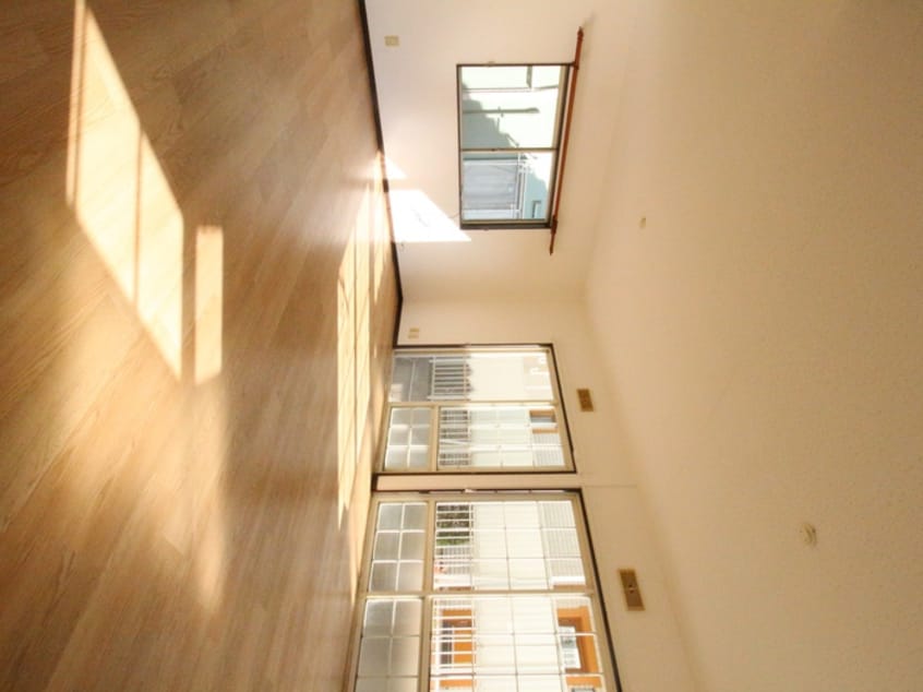 居室 笹野台１丁目戸建