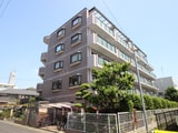 シャンポ－ル新城