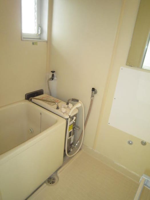 バス／シャワールーム等 カ－サコニシ