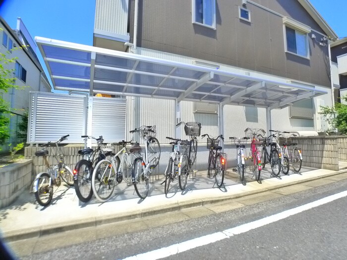 駐輪場 studio　819