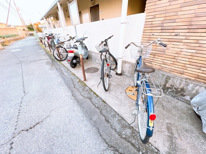 駐輪場 内海小柳マンション