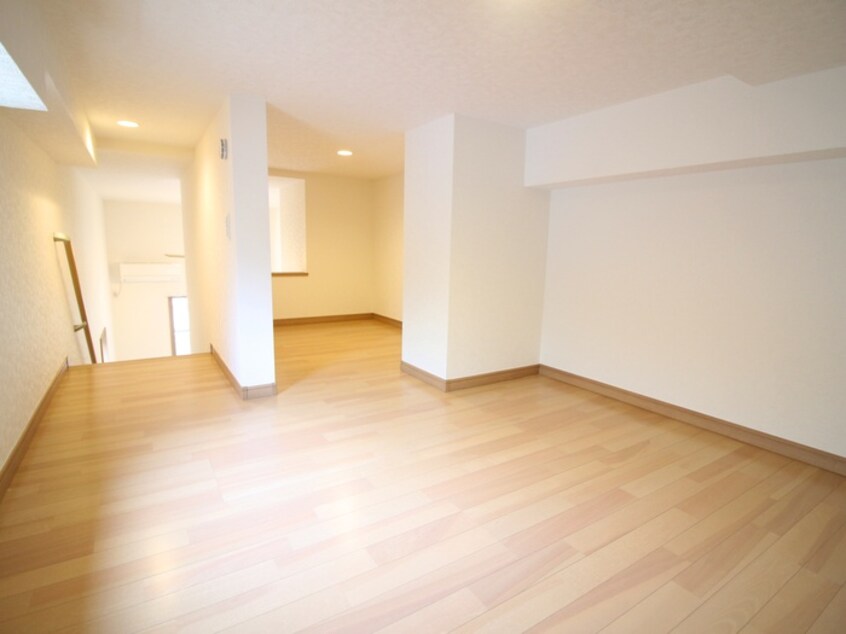 ロフト Fontana North