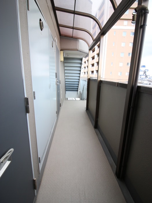 廊下 江上ビル