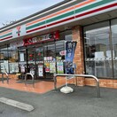 セブンイレブン　東福生駅南店(コンビニ)まで97m GARAGE－２１６９