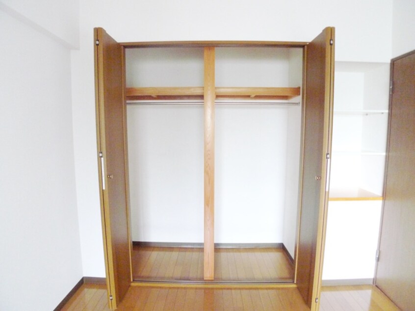 収納 エランド－ルけやき