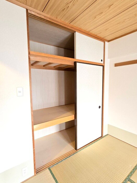 収納 エランド－ルけやき