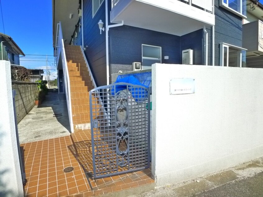 エントランス部分 プリュニエ鎌ヶ谷