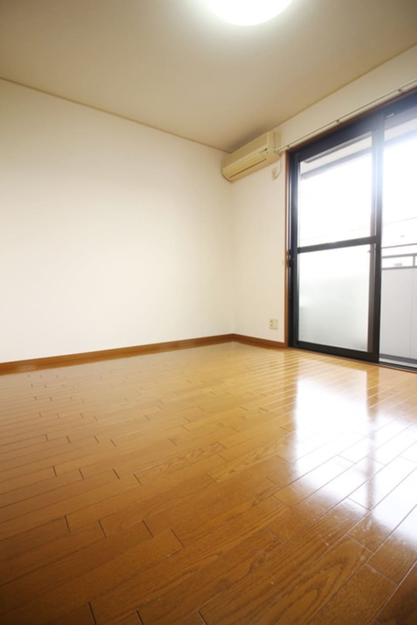 居室 ヴィラ　Ｏ１