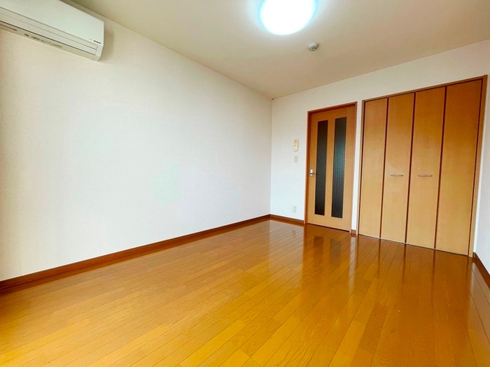 居室 Ｔｏｗｎ　ｃｏａｔ柳沢