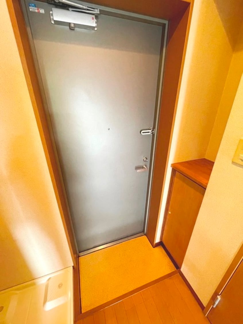 玄関 Ｔｏｗｎ　ｃｏａｔ柳沢