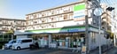 ファミリーマート川崎下作延店(コンビニ)まで130m プルミエ－ル梶ヶ谷
