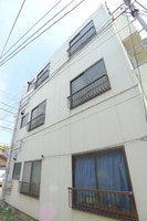 関沢マンションの外観