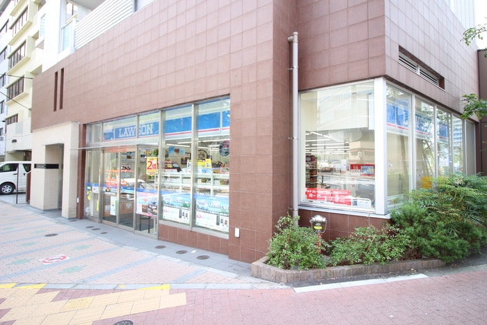 ローソン芝浦八千代橋店(コンビニ)まで115m フルール田町