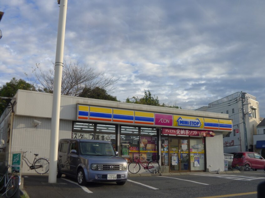 ミニストップ(コンビニ)まで230m シャルムハイツ