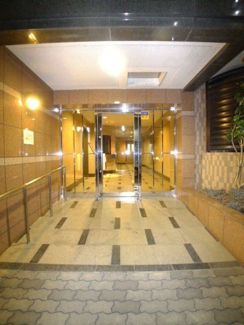 エントランス部分 グランシエロ川口本町