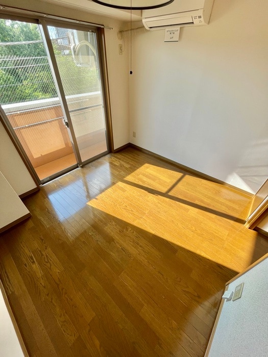 居室 フラットグリーン