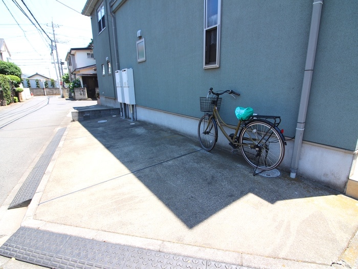 駐車場 ＢＬＵＥ　ＭＯＯＮ