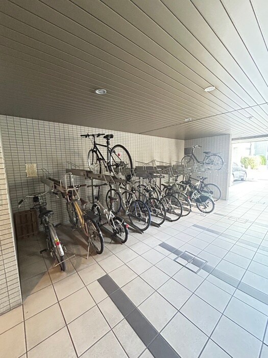 駐輪場 フォ－トレス文京