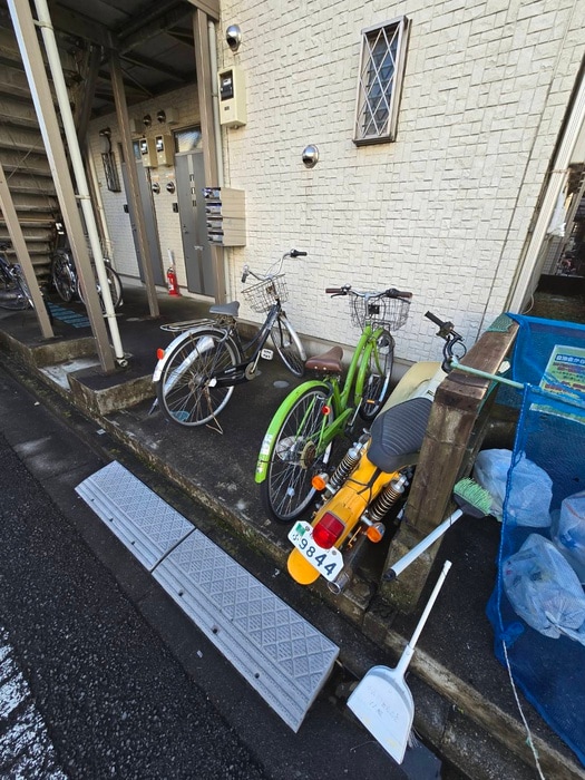 駐輪場 イザットパレス相模原