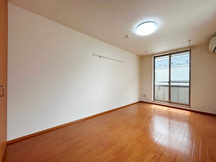 居室 ベリ－コ－ト