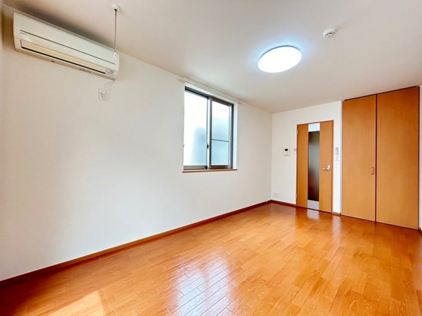 居室 ベリ－コ－ト