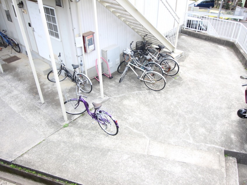 駐輪場 コ－ポ河原