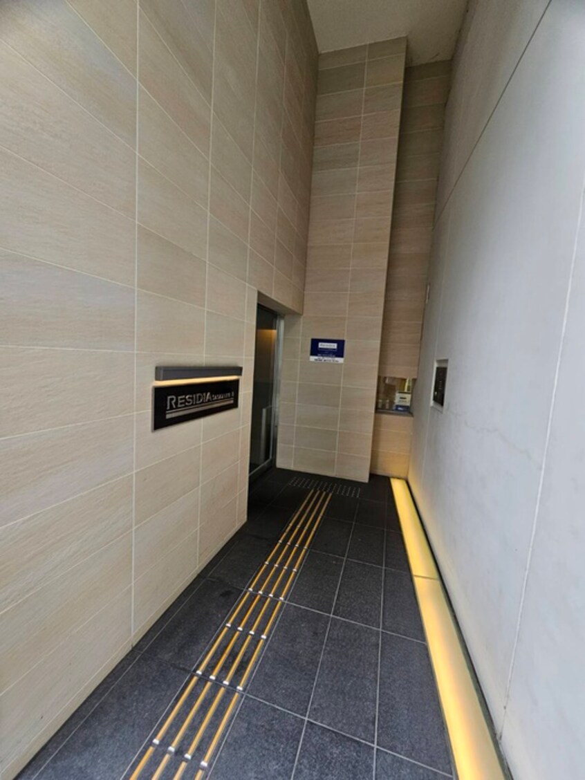 エントランス部分 レジディア笹塚Ⅱ