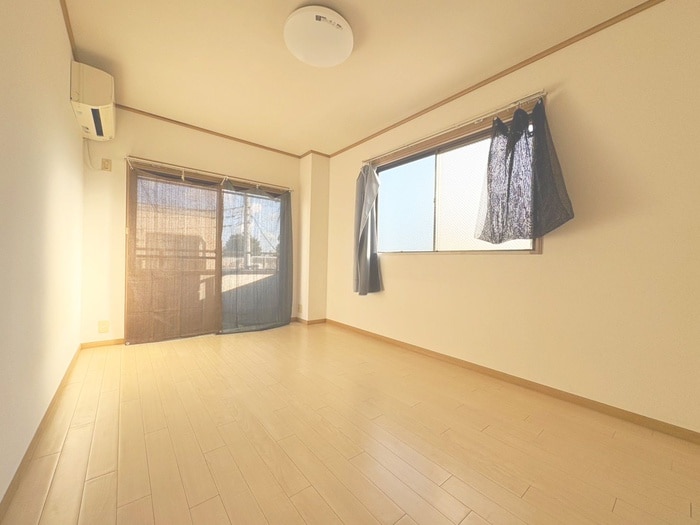 内観写真 ラ・バレ－ル－ジュ