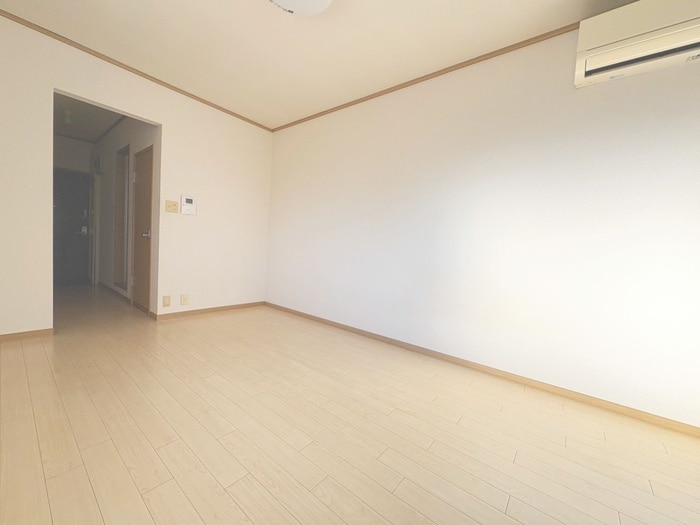 居室 ラ・バレ－ル－ジュ