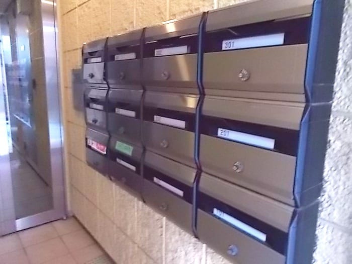 エントランス部分 グレイスコ－ト