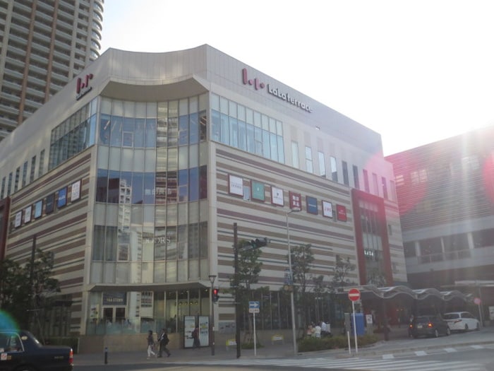 ララテラス武蔵小杉(ショッピングセンター/アウトレットモール)まで380m グレイスコ－ト