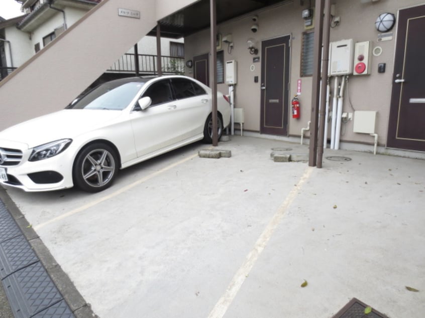 駐車場 メルツミ－テ
