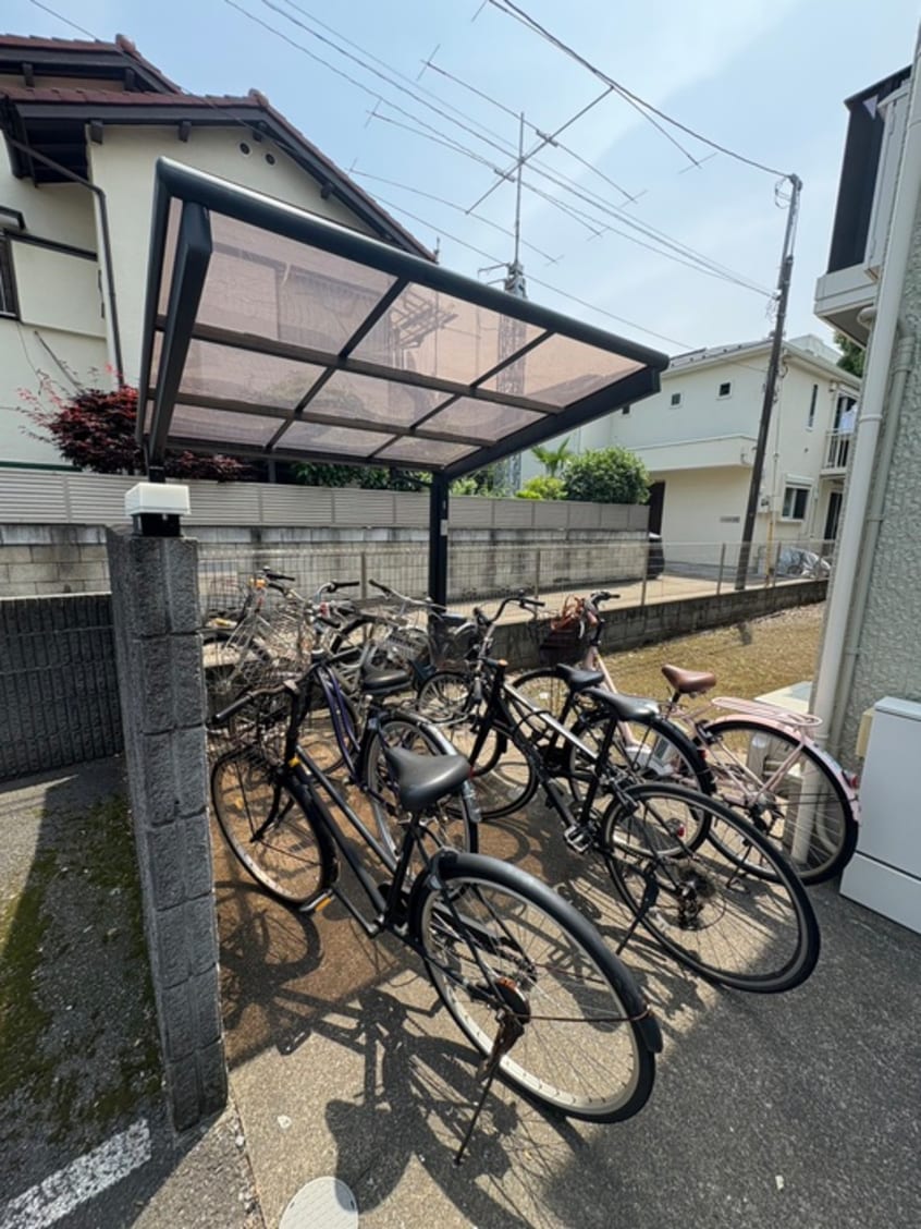 駐輪場 ベルグラン祖師谷