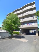 プリムヴェール西堀の外観