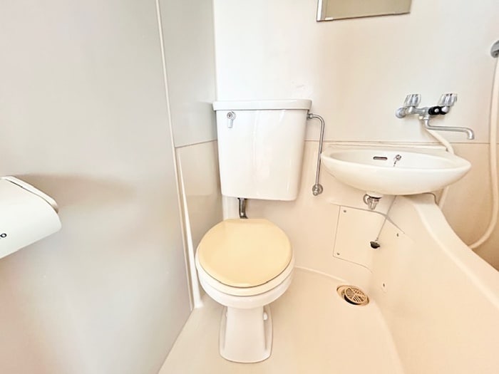 トイレ ライオンズマンション生麦(705)