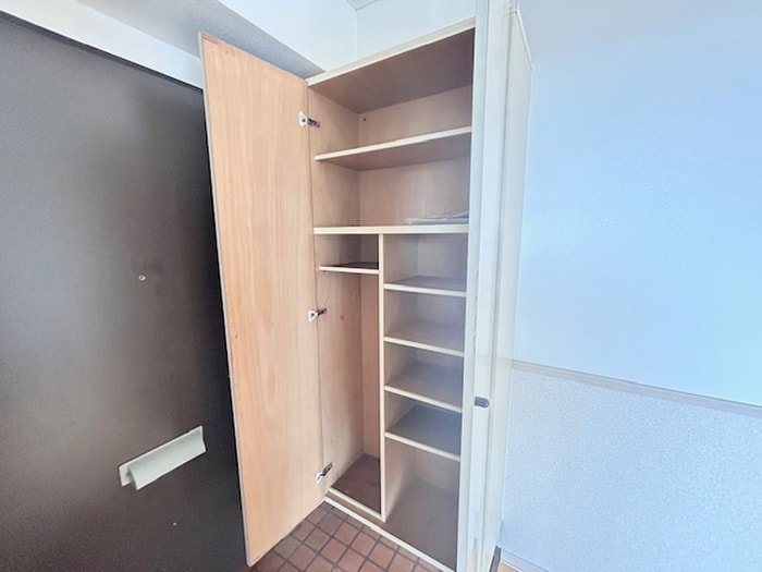 靴箱 ライオンズマンション生麦(705)