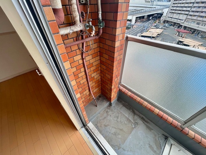 洗濯機置場 ライオンズマンション生麦(705)