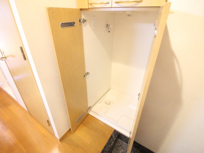 洗濯機置場 ルーブル鷺宮(303)