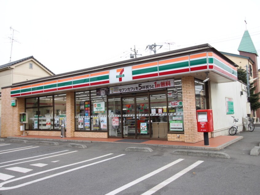 セブンイレブンふじみ野鶴ヶ岡店(コンビニ)まで70m セゾン鶴ヶ岡