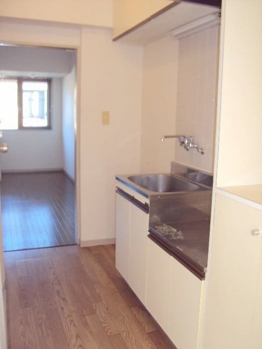 廊下 ＢＣメゾンＩＺＵＭＩ