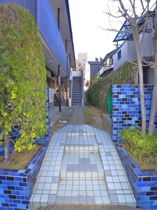 エントランス部分 第一ヒカリコ－ポ